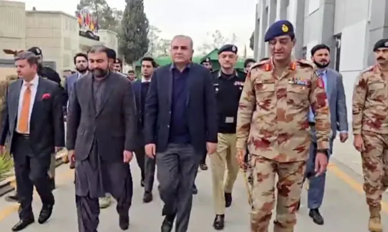 وفاقی وزیر داخلہ اور وزیراعلیٰ بلوچستان کا ایف سی بلوچستان نارتھ ہیڈکوارٹر کا دورہ