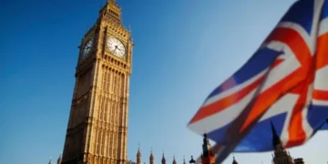 برطانیہ نے ایران اور مشرق وسطیٰ کے لیے سفر کی وارننگ جاری کر دی 39 برطانیہ نے ایران اور مشرق وسطیٰ کے لیے سفر کی وارننگ جاری کر دی