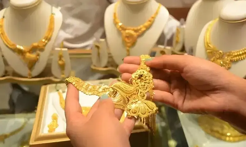 سونے کی قیمتوں میں بڑی بڑھوتری، فی تولہ 7,500 روپے مہنگا