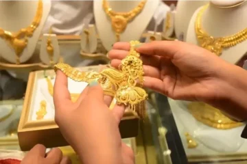 “فی تولہ سونا پہلی بار 5 لاکھ کے پار، مارکیٹ میں ہلچل”