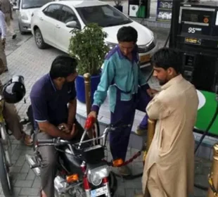 پی اے سی اجلاس: پیٹرولیم لیوی کی مکمل وصولی نہ ہونے، اربوں کی بے ضابطگیوں کا انکشاف 3 پی اے سی اجلاس: پیٹرولیم لیوی کی مکمل وصولی نہ ہونے، اربوں کی بے ضابطگیوں کا انکشاف