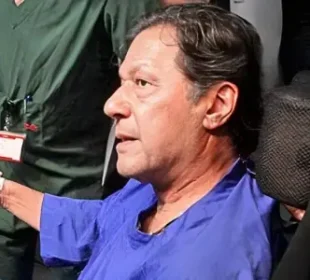 عمران خان کی آنکھ کا علاج مکمل، ڈاکٹرز نے تفصیلات بتا دیں