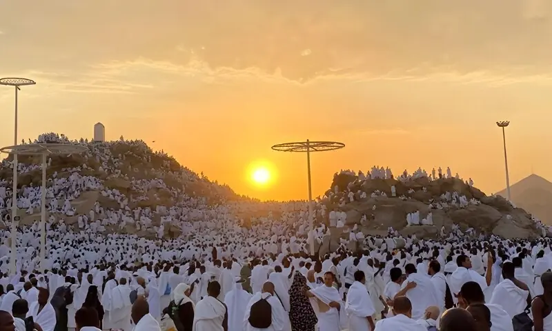 وزارت مذہبی امور کی عازمین حج کے لیے ہدایت: سعودی ویزے کے لیے بائیو میٹرک جلد مکمل کریں