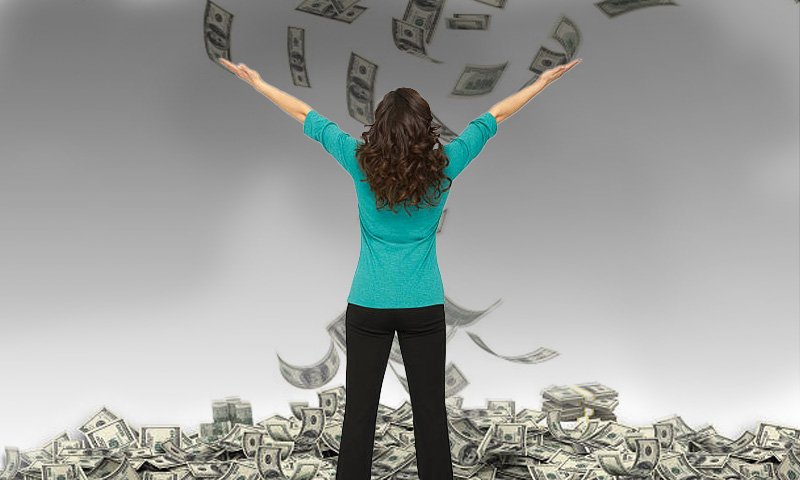 معمولی غلطی نے امریکی خاتون کو لاکھوں ڈالر کا مالک بنا دیا