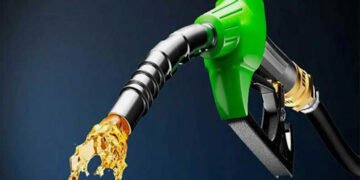 نئے سال پر عوام کو ریلیف، پیٹرول اور ڈیزل کی قیمتوں میں واضح کمی 14 نئے سال پر عوام کو ریلیف، پیٹرول اور ڈیزل کی قیمتوں میں واضح کمی