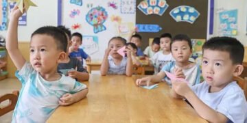 چین نے آبادی بڑھانے کے لیے نیا منصوبہ شروع کر دیا 9 چین نے آبادی بڑھانے کے لیے نیا منصوبہ شروع کر دیا