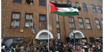 سفارتی تعلقات مضبوط: لندن میں فلسطین کا نیا سفارت خانہ کھل گیا