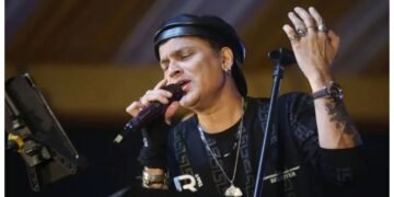 اسرار کے پردے کھل گئے: زوبین گارگ کے آخری لمحات کی تفصیلات منظرعام پر 20 اسرار کے پردے کھل گئے: زوبین گارگ کے آخری لمحات کی تفصیلات منظرعام پر