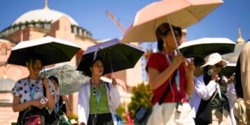 2025 انسانی تاریخ کا تیسرا گرم ترین سال قرار پایا 15 2025 انسانی تاریخ کا تیسرا گرم ترین سال قرار پایا