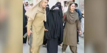 بھارتی عدالت نے آسیہ اندرابی کو سیاسی مقدمے میں مجرم قرار دے دیا 2 بھارتی عدالت نے آسیہ اندرابی کو سیاسی مقدمے میں مجرم قرار دے دیا