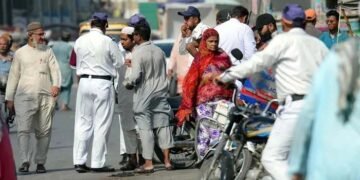 کراچی میں موبائل ایپ کے ذریعے ای چالان کا آغاز