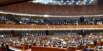 اثاثوں کی تفصیلات جمع نہ کرانے پر درجنوں منتخب نمائندوں کی رکنیت معطل