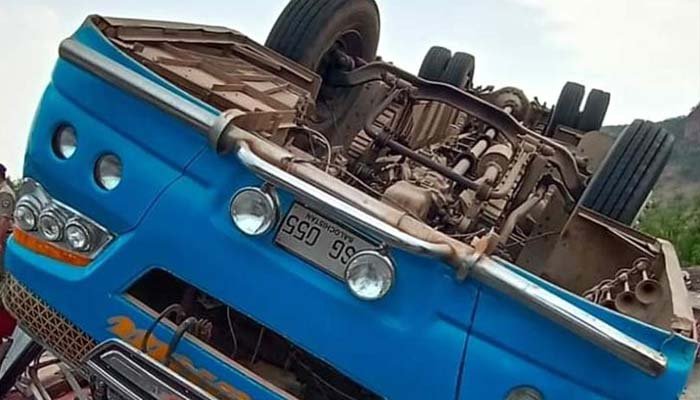 گوادر: مسافر کوچ حادثہ، 9 افراد جاں بحق، متعدد زخمی