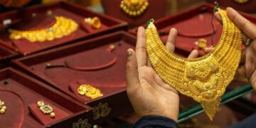 کاروباری ہفتے کے آخری روز سونے کی قیمتوں میں کمی