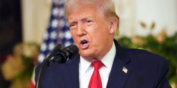 ٹرمپ کی پسپائی: یورپ پر ٹیرف لگانے کا فیصلہ مؤخر