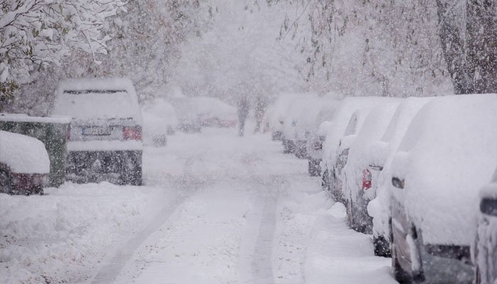 برفباری نے امریکا کو مفلوج کر دیا، ہزاروں پروازیں منسوخ