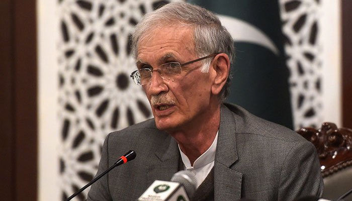 سابق وزیراعلیٰ خیبر پختونخوا پرویز خٹک ٹریفک حادثے میں زخمی