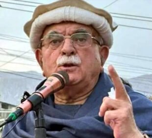 بانی پی ٹی آئی کی بیماری یا سیاسی چال؟ محمود اچکزئی کا چونکا دینے والا بیان