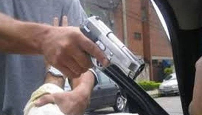 لاہور: 2 کروڑ کی چاندی فروخت کرنے والا شہری ڈکیتی میں زخمی