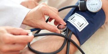 قدرتی طریقوں سے ہائی بلڈ پریشر پر قابو پانا ممکن، ماہرین