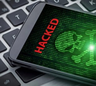 اینڈرائیڈ فونز میں سنگین سیکیورٹی خامیاں، صارفین کو فوری اپڈیٹ کی ہدایت 10 اینڈرائیڈ فونز میں سنگین سیکیورٹی خامیاں، صارفین کو فوری اپڈیٹ کی ہدایت