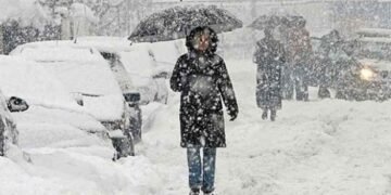 ملک بھر میں بارش اور برفباری کا امکان: سردیوں کی شدت میں اضافہ