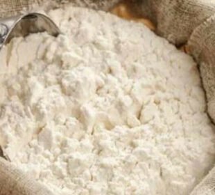 آٹا عام آدمی کی پہنچ سے باہر، قیمتوں میں مسلسل اضافہ