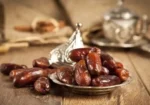 روزے کے دوران کمزوری کا حل: کھجور کیوں ہے لازمی؟ 13 روزے کے دوران کمزوری کا حل: کھجور کیوں ہے لازمی؟