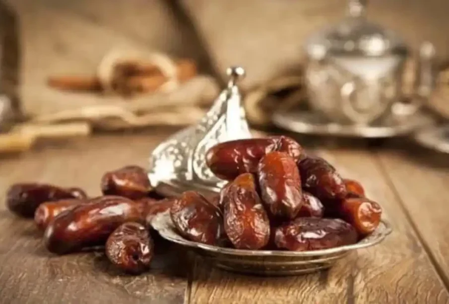 روزے کے دوران کمزوری کا حل: کھجور کیوں ہے لازمی؟ 1 روزے کے دوران کمزوری کا حل: کھجور کیوں ہے لازمی؟