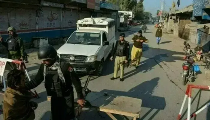 حکومت بلوچستان کا صوبہ بھر میں پابندیاں نافذ کرنے کا فیصلہ