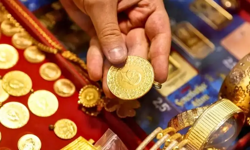 پاکستان میں سونا اور چاندی مہنگی، عالمی مارکیٹ میں بھی اضافہ 1 پاکستان میں سونا اور چاندی مہنگی، عالمی مارکیٹ میں بھی اضافہ