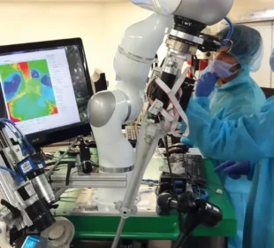 طبی شعبے میں اے آئی کے استعمال سے خطرات بڑھنے لگے