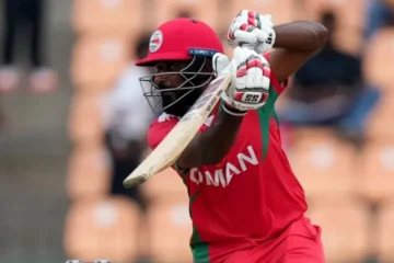 عمان قومی کرکٹ ٹیم کو شکست، مگر محمد ندیم نے تاریخ رقم کر دی