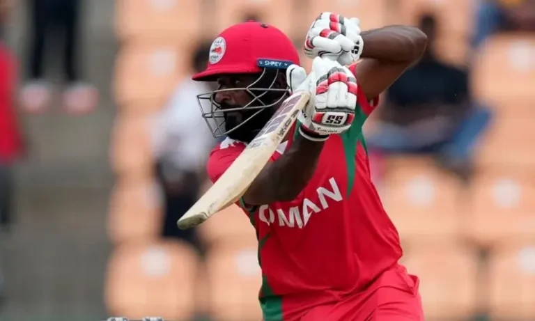 12224221عمان قومی کرکٹ ٹیم کو شکست، مگر محمد ندیم نے تاریخ رقم کر دی2e0e26a