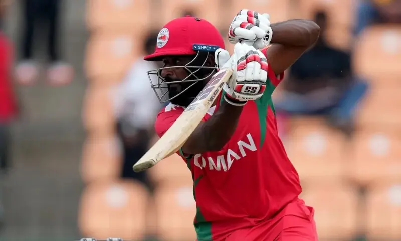 عمان قومی کرکٹ ٹیم کو شکست، مگر محمد ندیم نے تاریخ رقم کر دی