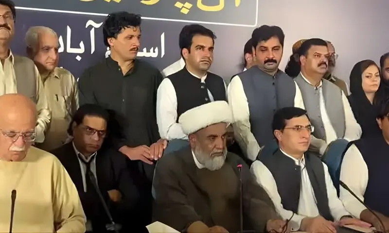 اپوزیشن اتحاد کا جمعہ سے احتجاج، بانی پی ٹی آئی کے مکمل علاج کا مطالبہ 1 اپوزیشن اتحاد کا جمعہ سے احتجاج، بانی پی ٹی آئی کے مکمل علاج کا مطالبہ