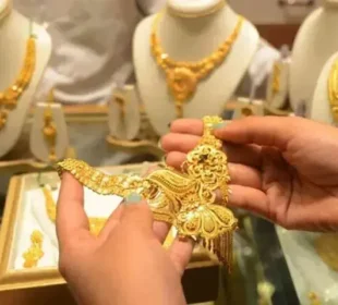 سونے کی قیمت کو بڑا جھٹکا! فی تولہ 8 ہزار 600 روپے سستا 3 سونے کی قیمت کو بڑا جھٹکا! فی تولہ 8 ہزار 600 روپے سستا
