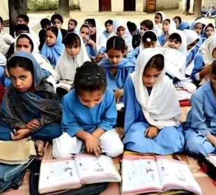 اسکولوں کے اوقات بدل گئے: رمضان میں طلبہ اور اساتذہ کے لیے آسانیاں 1 اسکولوں کے اوقات بدل گئے: رمضان میں طلبہ اور اساتذہ کے لیے آسانیاں