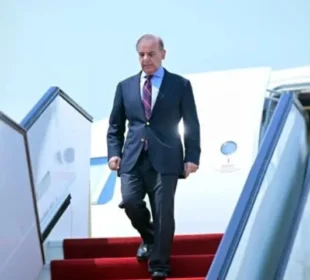 وزیراعظم شہباز شریف غزہ امن اجلاس میں شرکت کے لیے واشنگٹن پہنچ گئے