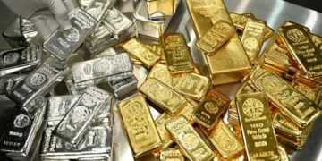 سونے کی قیمت میں زبردست اضافہ، خریدار محتاط ہو گئے