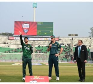 تیسرا ٹی ٹوئنٹی: پاکستان نے آسٹریلیا کے خلاف بیٹنگ کا انتخاب کرلیا