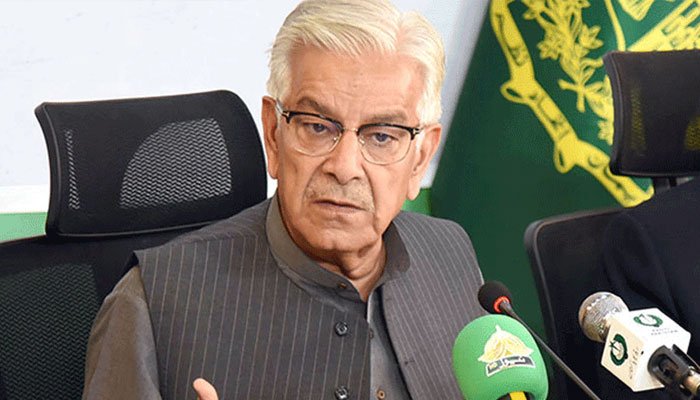 خواجہ آصف کا انکشاف: بھیک مافیا ملک میں سب سے زیادہ "روزگار" دے رہا ہے!