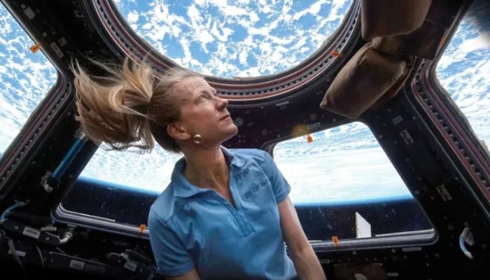 پہلی بار خلا میں اسمارٹ فونز، ناسا کی پالیسی میں بڑی تبدیلی