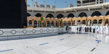 مسجد الحرام کے مطاف کا سنگ مرمر کیسے گرمی سے بچاتا ہے؟