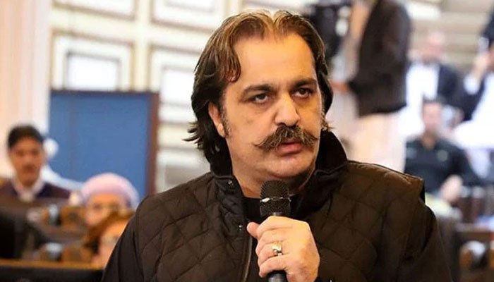 پی ٹی آئی کاعلی امین گنڈاپور کیخلاف کارروائی کا فیصلہ 1 پی ٹی آئی کاعلی امین گنڈاپور کیخلاف کارروائی کا فیصلہ