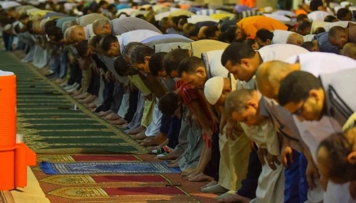 "نماز: صحت اور سکون کا امتزاج"