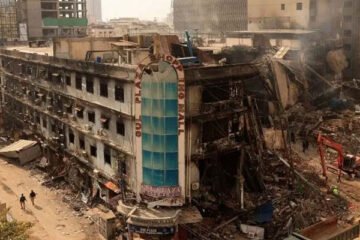 کراچی: گل پلازہ کے متاثرہ تاجروں کے لیے 300 عارضی دکانیں قائم 2 کراچی: گل پلازہ کے متاثرہ تاجروں کے لیے 300 عارضی دکانیں قائم