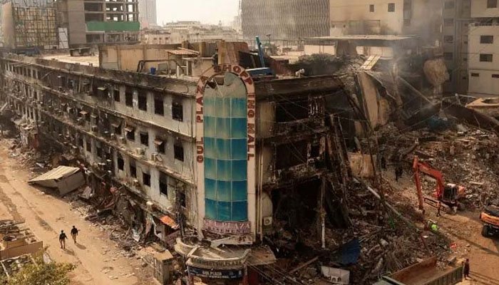 کراچی: گل پلازہ کے متاثرہ تاجروں کے لیے 300 عارضی دکانیں قائم