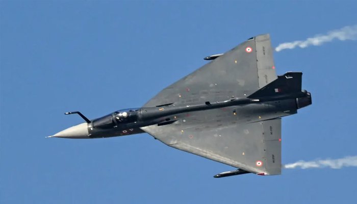 428476_15213پے در پے حادثات کے بعد بھارتی فضائیہ نے تمام تیجس طیارے عارضی طور پر گراؤنڈ کر دیے20_updates