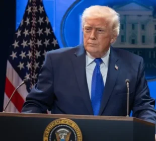 ڈونلڈ ٹرمپ کی ایران کو سخت وارننگ، ہتھیار نہ ڈالنے پر سنگین نتائج کی دھمکی